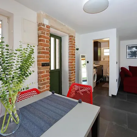 Stone Diamond 펜션 자다르