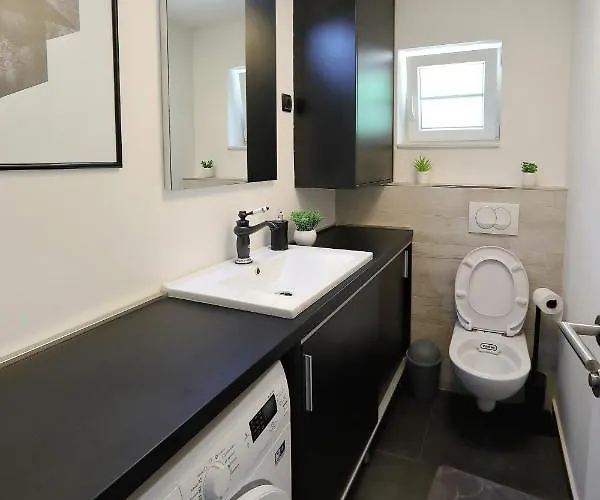 Stone Diamond Nyaraló