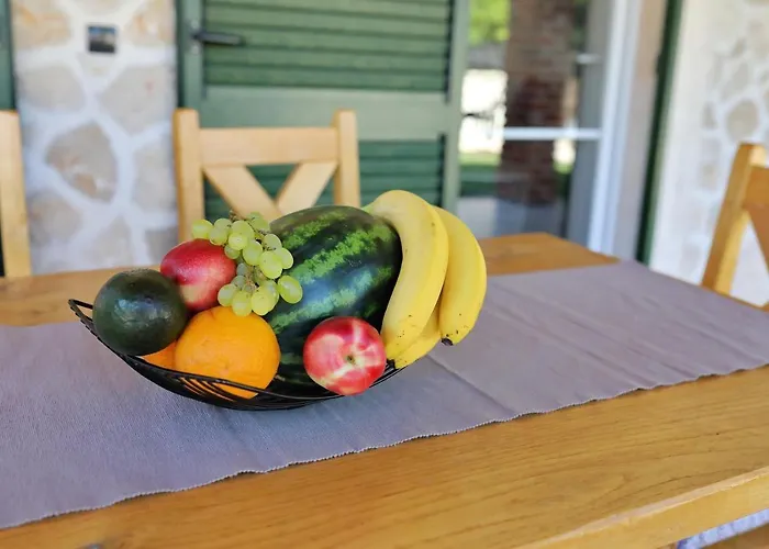 Stone Diamond Nyaraló Zára