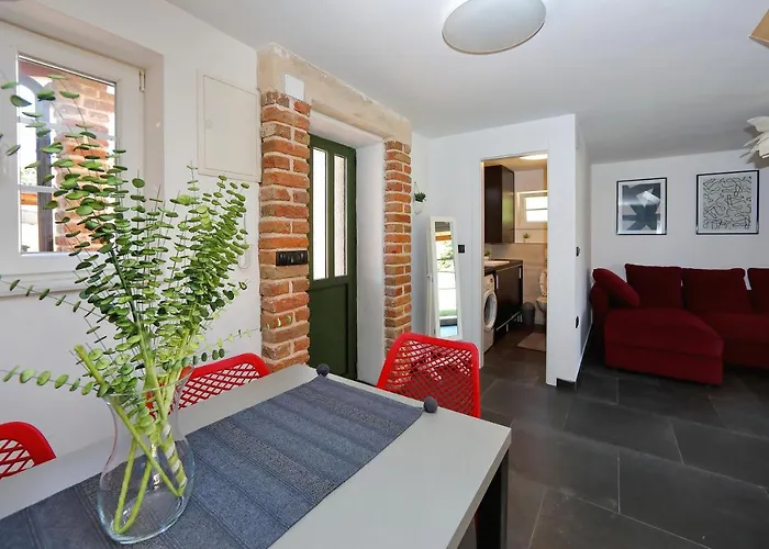 Stone Diamond Nyaraló Zára