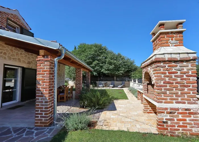 Stone Diamond Feriehus *