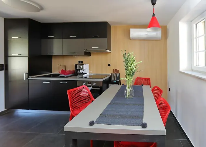 Stone Diamond Feriehus Zadar