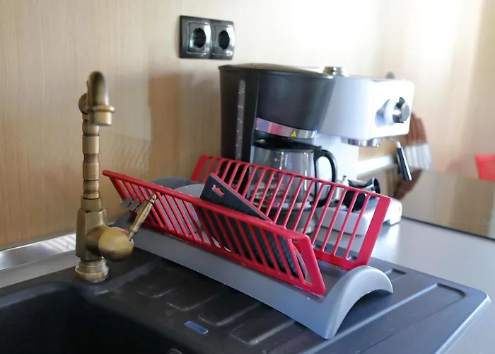 Nyaraló Stone Diamond *